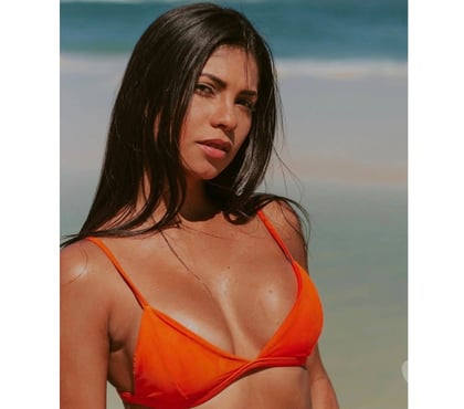 Escorts Kensington South West London - Photos for Beautiful Brunette Available