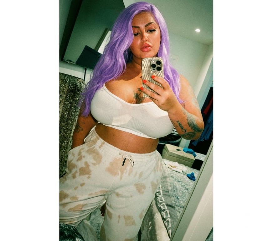 Escorts Barnet Edgware - Barnet - Photos for Busty Milf Maggi Colindale 😄👋💜🫵🏻
