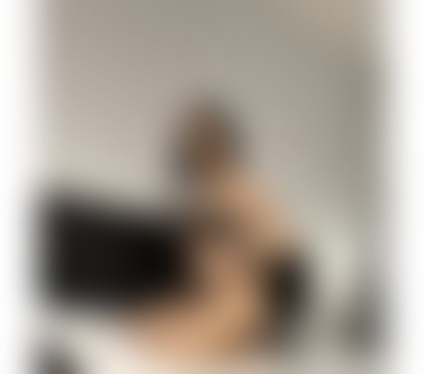 Escorts West Yorkshire Leeds - Photos for Hellen beautiful and sexy🥰party and best service
