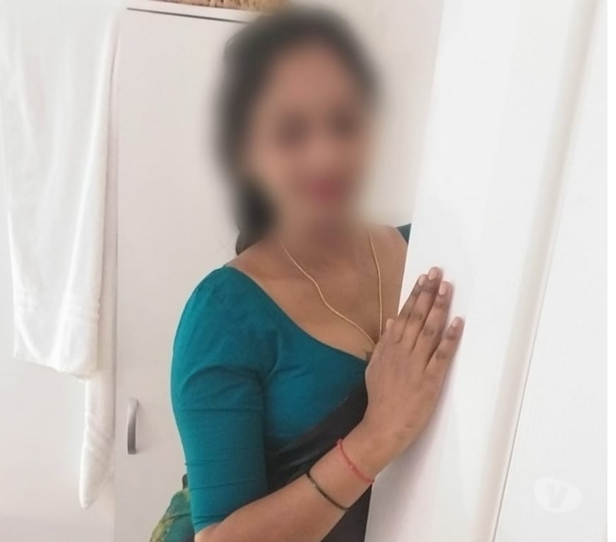 Escorts Bedfordshire Luton - Photos for DIYAA SOUTH INDIAN GIRL NEW IN LUTON