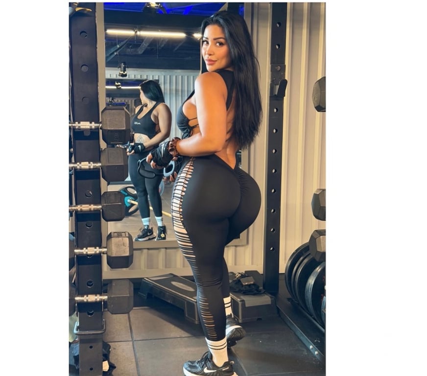 Escorts West London Hounslow - Photos for RAFAELLA BRAZIL💯REAL🍑🔥BIG TITIS ASS🥳PARTY