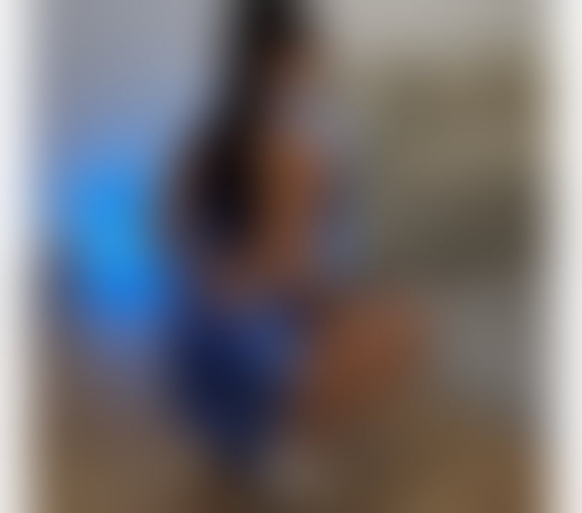 Party girl Amira new in town outcall