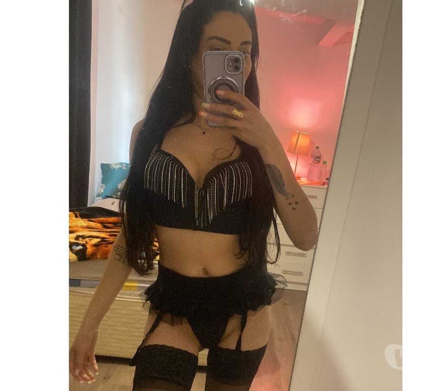 Escorts North Yorkshire Middlesbrough - Photos for 🍭🇧🇷HOT CURVY PARTY-GIRL 🥳Naughty girl💦KISS