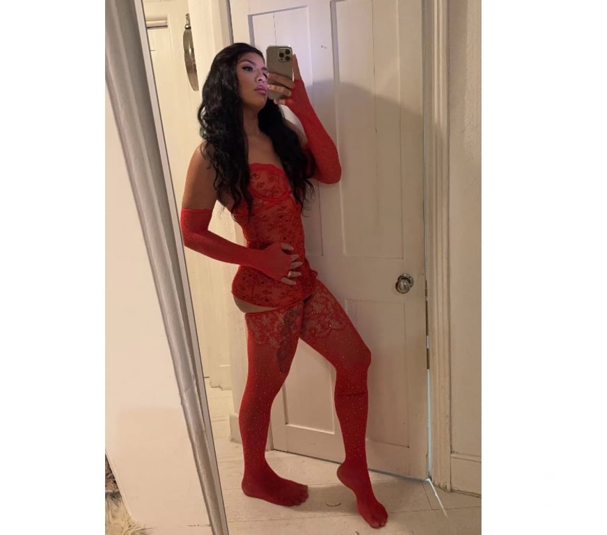 Trans Escorts Wiltshire Swindon - Photos for NEW BRAZILIAN 🇧🇷 TS IN TONW 8.0 INCHES 🔥🍆