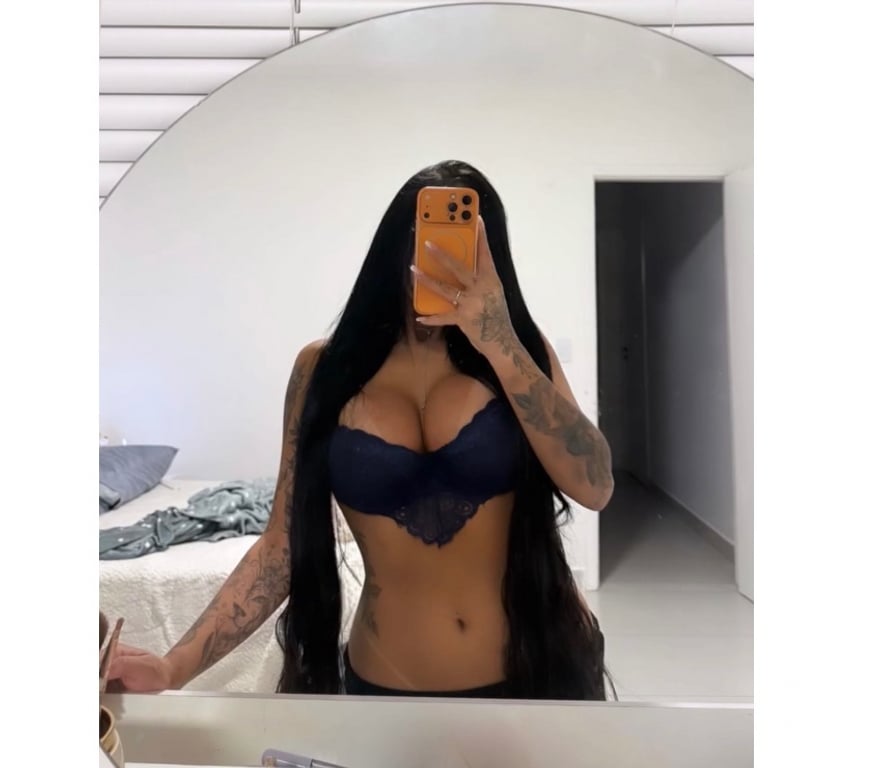 Escorts North West London West Acton Station - North West London - Photos for NATURAL BEAUTY, ATTRACTIVE BRAZILIAN 🇧🇷