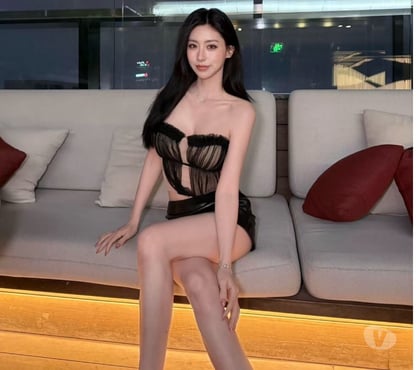 Escort Watford Town Centre Watford - Photos for Beautiful Japanese escort in watford