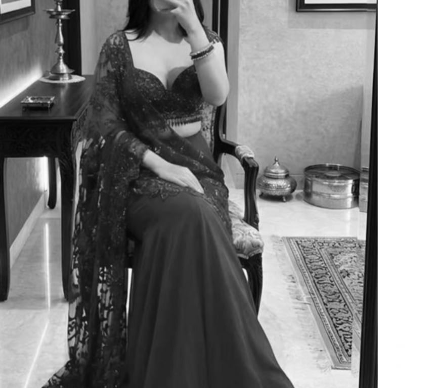 Escorts Lancashire Hyndburn - Photos for Sexy Pakistani KhanZaadi