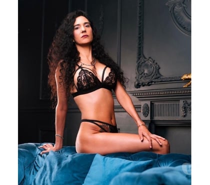 Escort Luton Town Centre Luton - Photos for Fernada party 24 hours