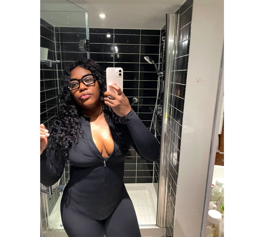 Adult Entertainment North London Shoreditch High Street Station - North London - Photos for Webcam and WhatsApp video call