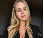 Stunning Blonde Michelle - Live Cam & Video Packs