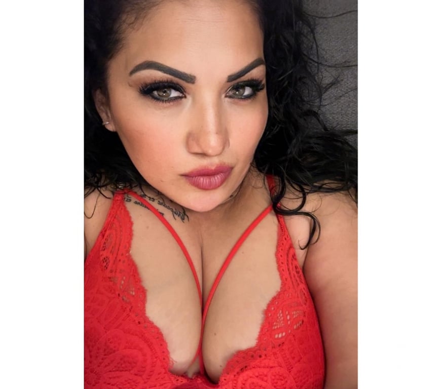 Escorts South East London Croydon - Photos for Sexy Karla 🇨🇴party grils 💯 best bj 💋💥
