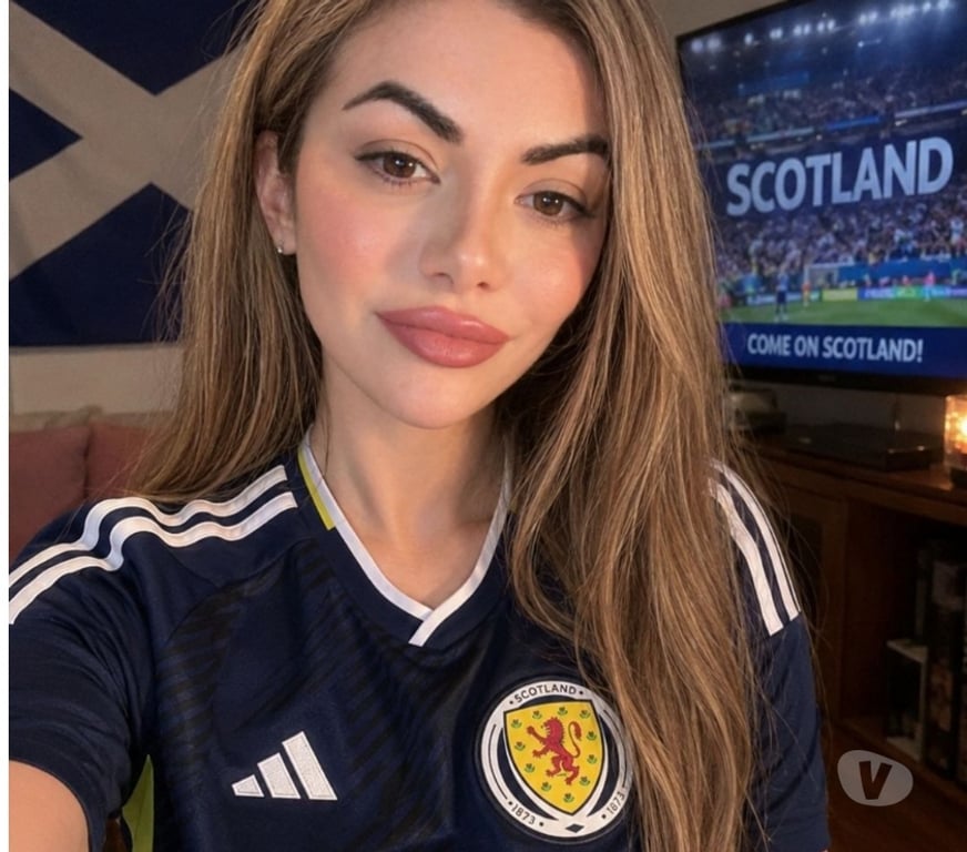 Adult Entertainment Edinburgh Edinburgh - Edinburgh - Photos for Petite blonde | £2 a min | online now ❤️