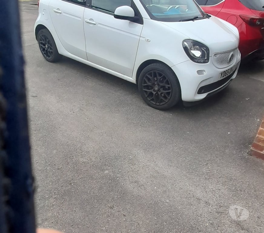 used cars for sale West Midlands Birmingham - Photos for Smart four four proxy premium
