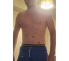 Fit bloke gives M2M relaxing Massage