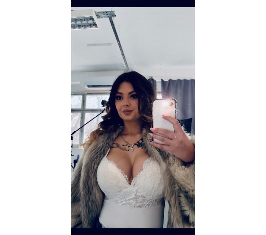 Escorts West Midlands Birmingham - Photos for XXX-LAURA-BELLE-XXXTHE GIRL NEXT DOOR XXXXREAL PHOTOS