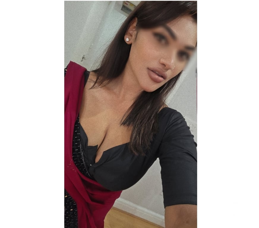 Escorts Slough Slough Town Centre - Slough - Photos for Sindhu sree South Indian Tamil Girl Slough