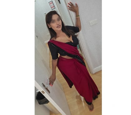 Escorts Slough Town Centre Slough - Photos for Sindhu sree South Indian Tamil Girl Slough