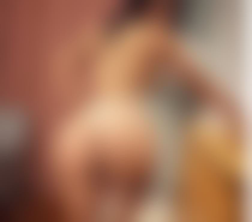 Sexy brunette, discreet and unforgettable