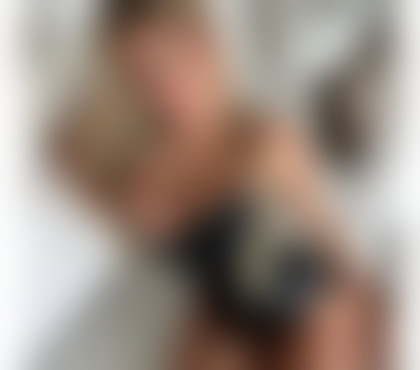 Escorts & Erotic Massage Stratford-Upon-Avon Stratford-on-Avon - Photos for RUBY 🥳 PARTY 🥂 A LEVEL 🥂 AVAILABLE