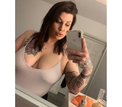 Escort Newham East London - Photos for ZARA HERE TO TREAT YOU LIKE A 🤴