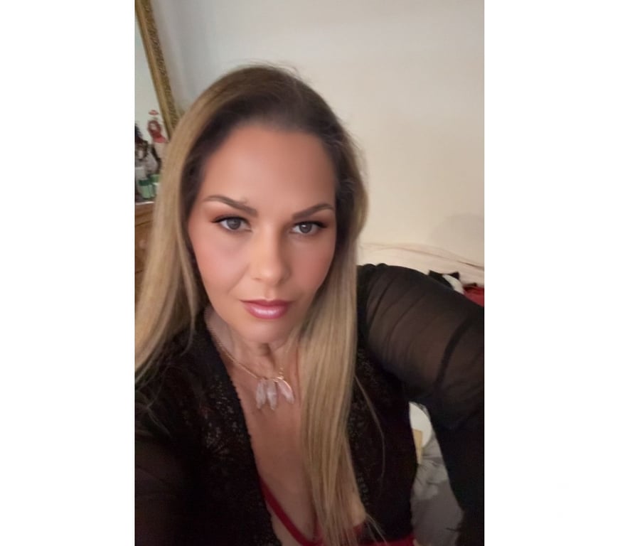 Escorts South West London Streatham - South West London - Photos for YARA💋THE BEST BRAZILIAN GIRL🇧🇷PARTY🌐🎉