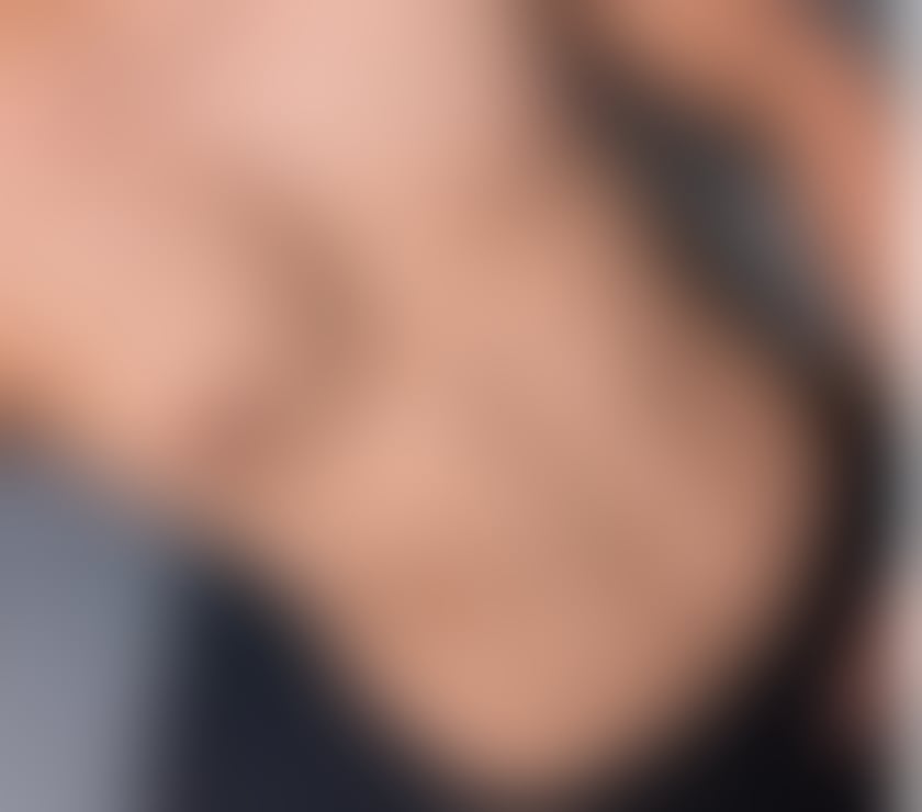 Escorts East London Canning Town Station - East London - Photos for Escort and massage services ONLY FOR WOMENS