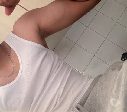 Escorts Canning Town Station East London - Photos for Escort and massage services ONLY FOR WOMENS