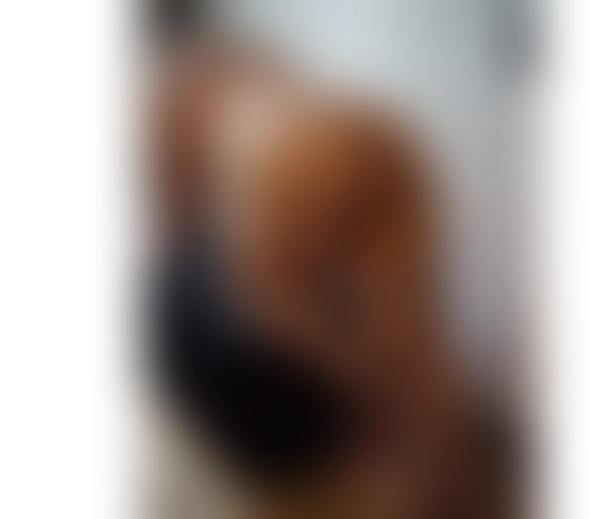 Escorts East London East Ham - East London - Photos for 🩷CURVY MELANY🩷BEST SLOPPY OWO💋