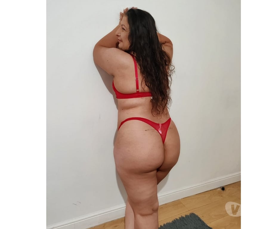 Escorts East London East Ham - East London - Photos for 🩷CURVY MELANY🩷BEST SLOPPY OWO💋