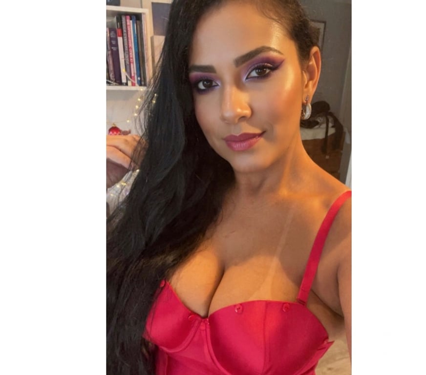 Escorts Bracknell Forest Bracknell - Bracknell Forest - Photos for BRUNA, Natural big butt and breasts, experienced💦🍑