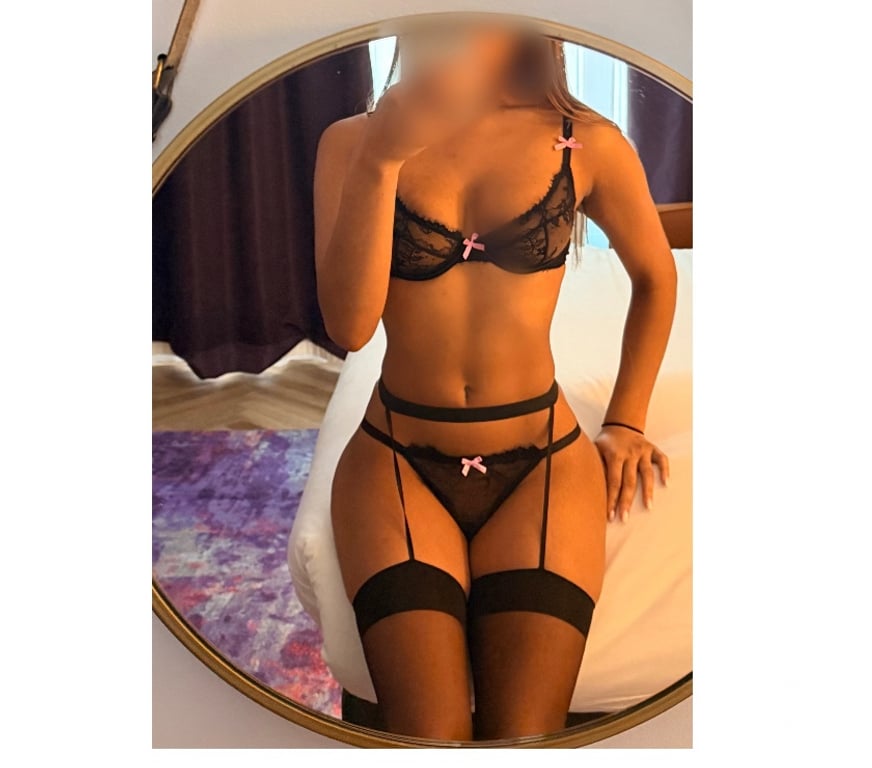 Escorts East London Aldgate East - East London - Photos for Naughty 19yo for older men *LONDON OUTCALLS ONLY*