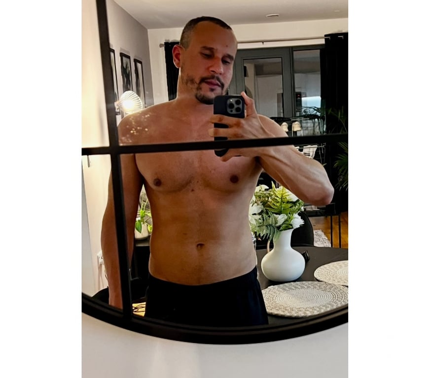  Gay massage Cardiff Cardiff City Centre - Cardiff - Photos for Hot Brazilian guy, big size