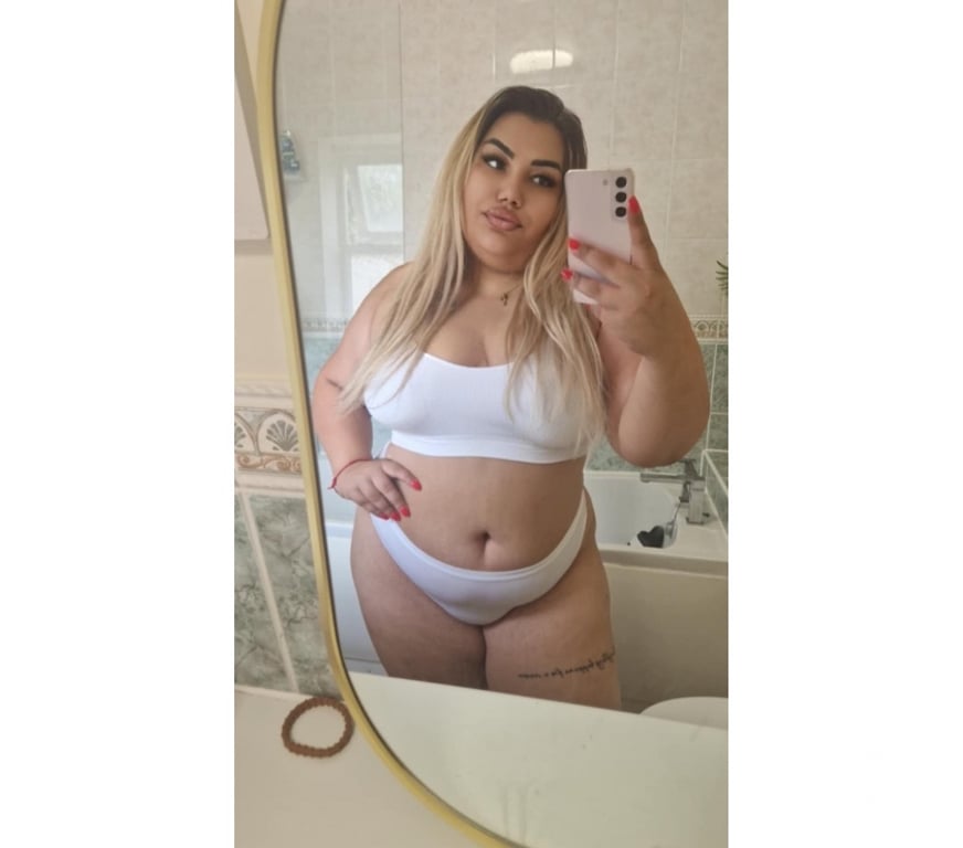 Escorts North London Edmonton - North London - Photos for Chubby ajlin new girl!!