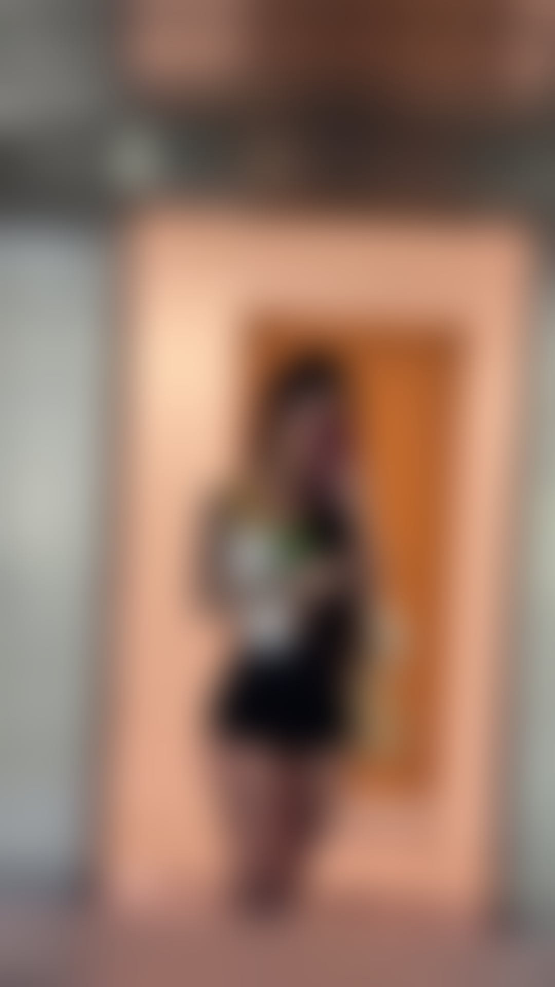 Escorts East London Shadwell - DLR Station - East London - 