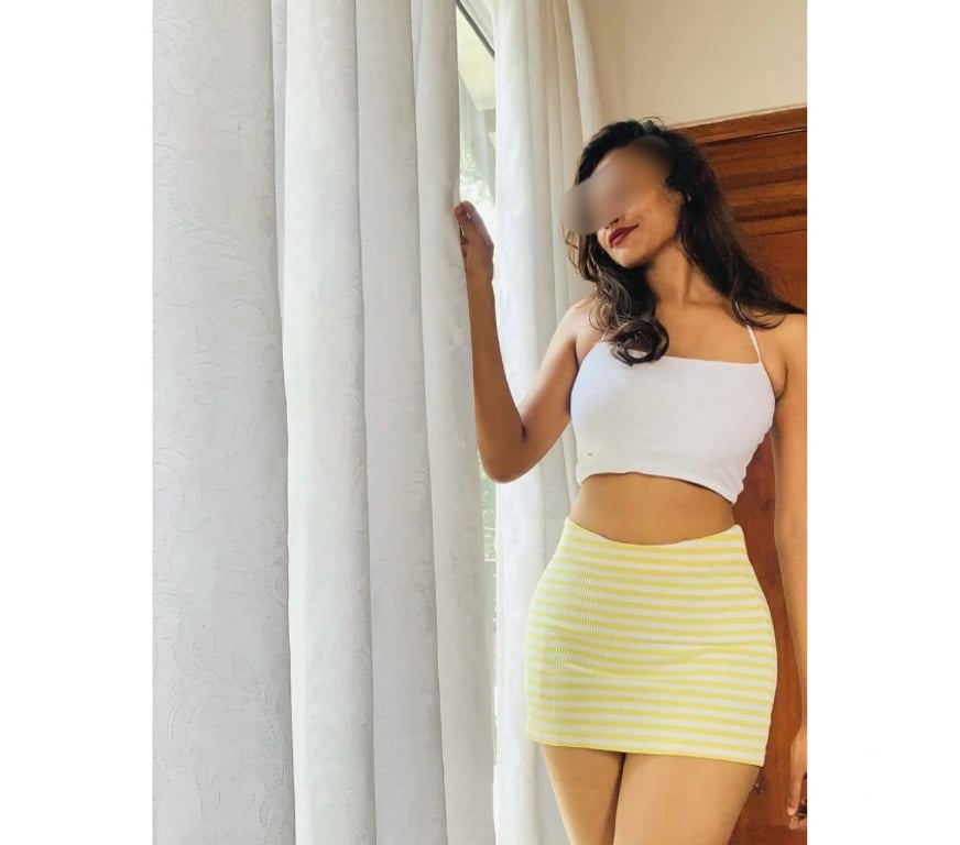 Escorts West Midlands Birmingham - Photos for South indian Charu New to Birmingham 💐