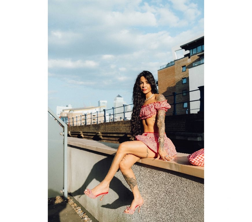 Escorts East London Bow Church - DLR Station - East London - Photos for natural body🍑 BIA ❤️party🔥 Fun👅no fake🇧🇷