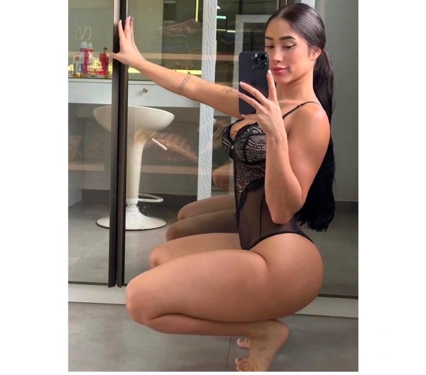 Escorts East London Stratford - East London - Photos for Bia Perfect Body🥵Party Girl 🥂 LAST DAY