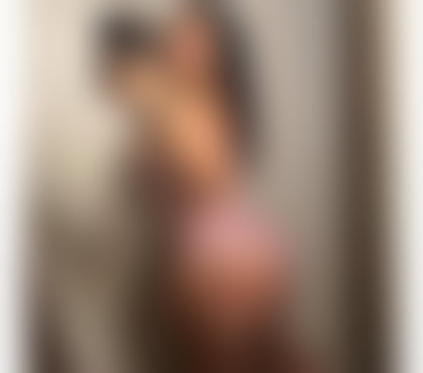  Escorts Southend Airport Southend-on-Sea - Photos for Black Queen Coco 🌹Ebony party girl in town🥰