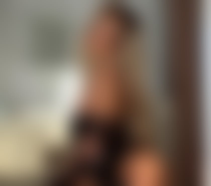 ♥️HOT BLONDE♠️ NEW♦️HORNY♣️