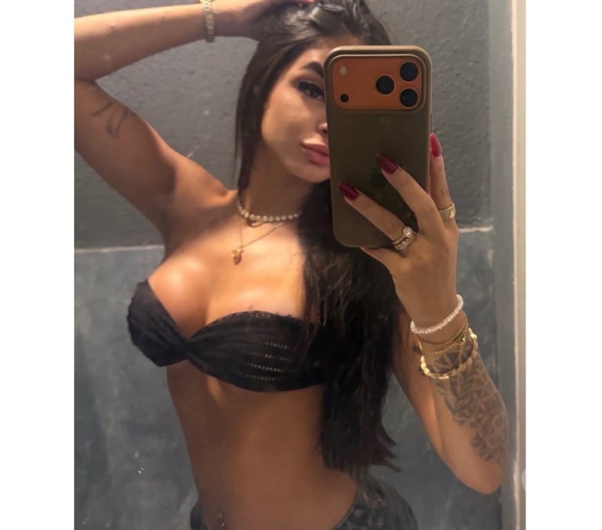 Escorts Hertfordshire Watford - Photos for BRUNETTE NATURAL AND FULL OF DESIRE 😈💋
