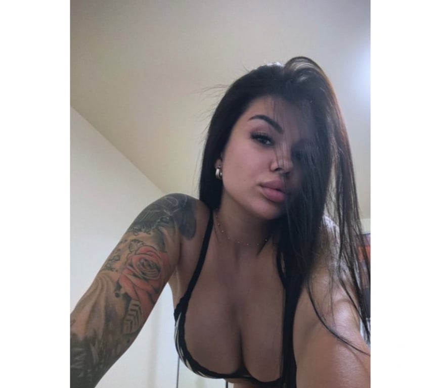 Escorts West Yorkshire Leeds - Photos for Sexy natural body party girl 🥳 no rush toys etc
