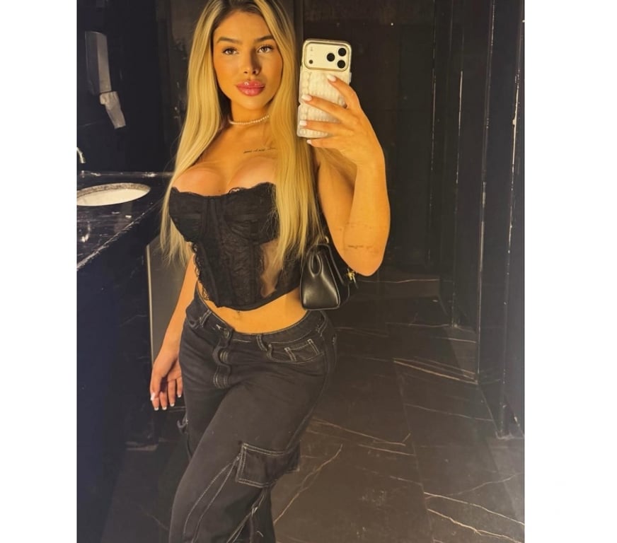 Escorts Lancashire Blackburn with Darwen - Photos for Kelly 🇧🇷Best Latina🍓Amazing Body