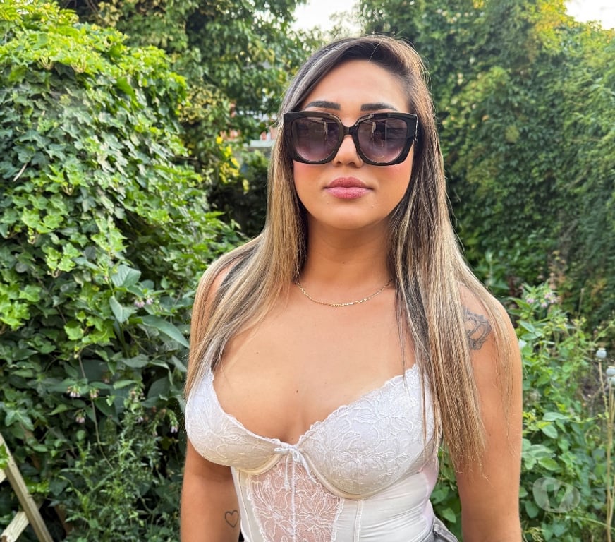 Escorts West Northamptonshire Northampton - West Northamptonshire - Photos for MIRELLY BARCELO🥳BRAZILIAN BLONE100% REAL PIC🤎📞