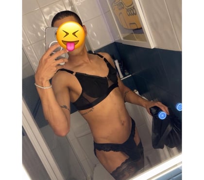 Transsexual Escorts Liverpool City Centre Liverpool - Photos for 👠 Feemboy Brazilian 😈 party