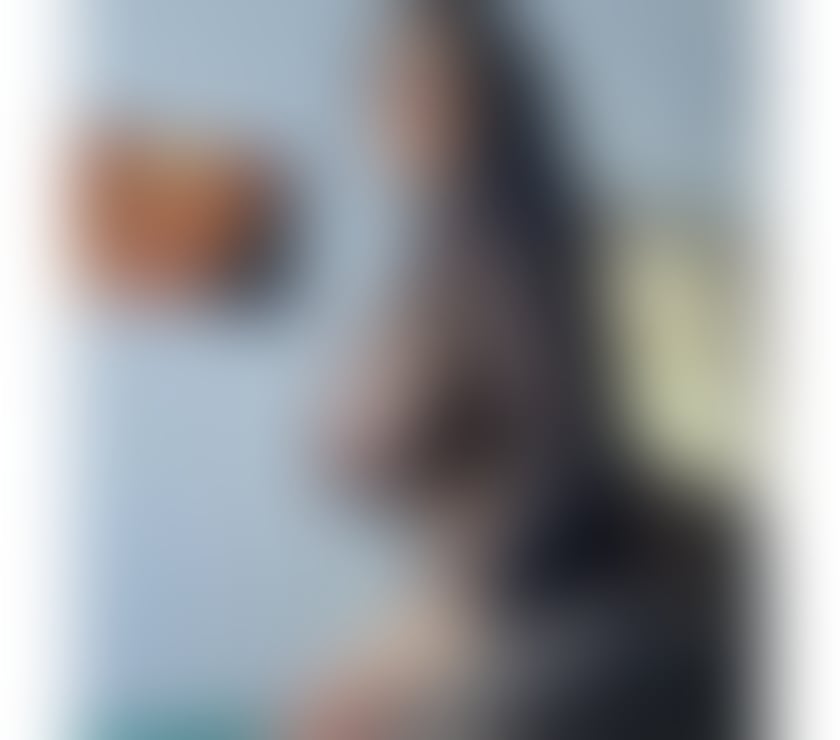 Escorts Leamington Spa Warwick - Photos for Helio me name is SARA new party gals just outcall owo
