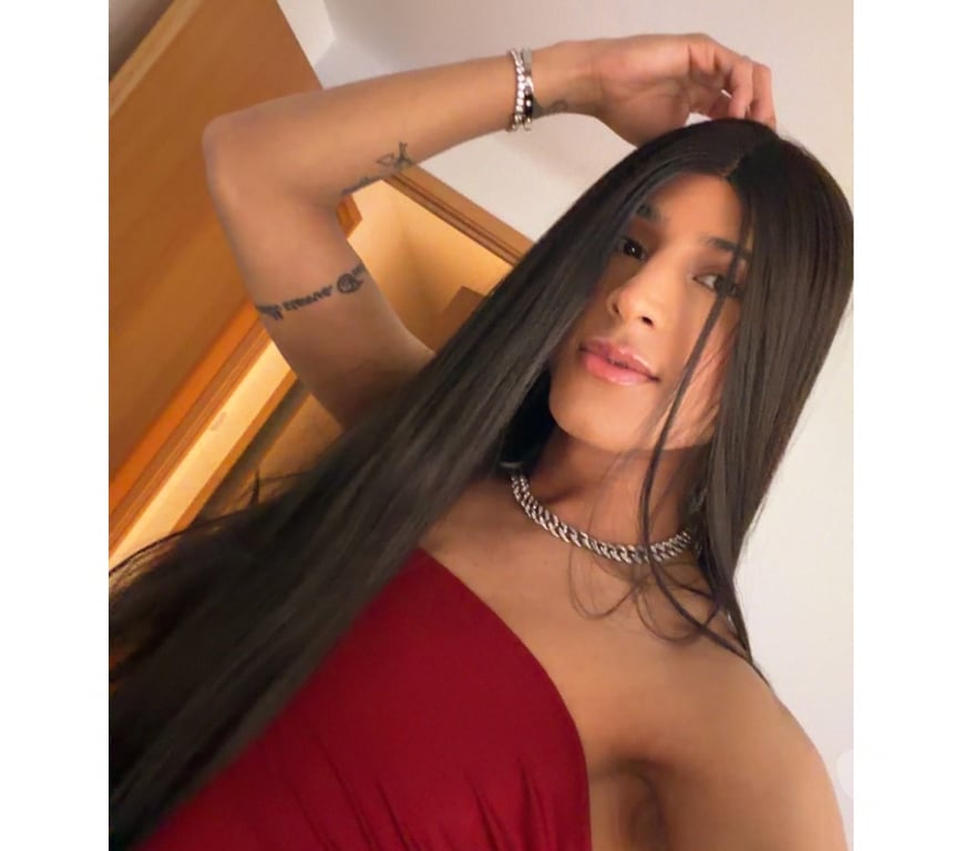 Trans Escorts Merseyside Liverpool - Photos for 👠 LadyBoy Bella XL 🍆 partyGirl 🥳