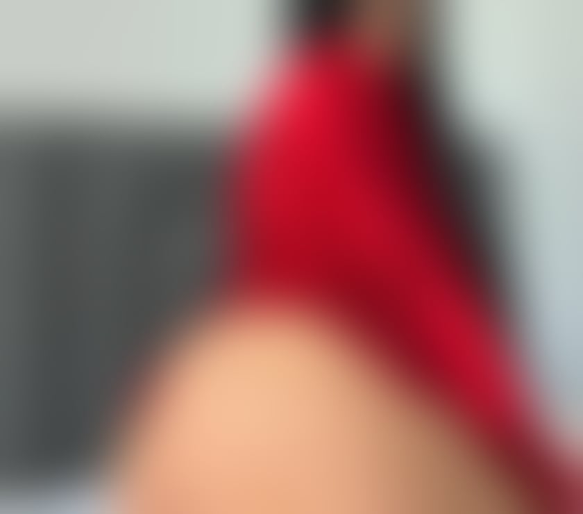 Escorts Edinburgh Edinburgh Old Town - Edinburgh - Photos for Sexy brunette girls