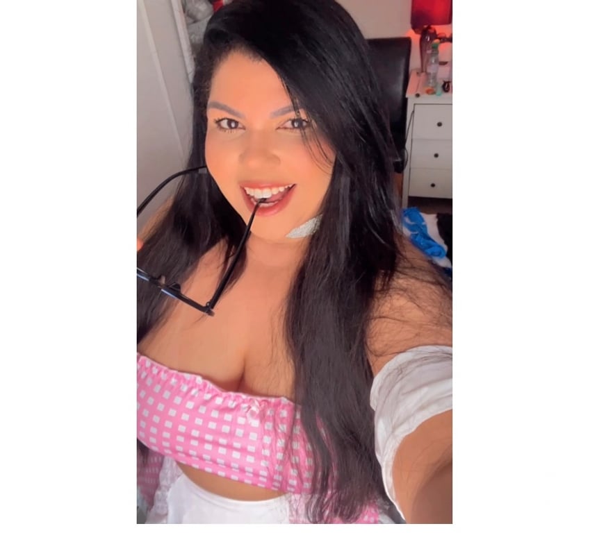 Escorts Cheshire East Crewe - Cheshire East - Photos for Julyana sexy curves dream girl💯real✅no rush🤩