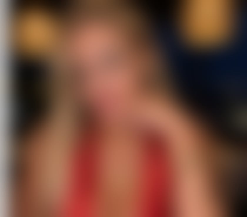  Escorts Turnpike Lane North London - Photos for PARTY BLONDE MILF