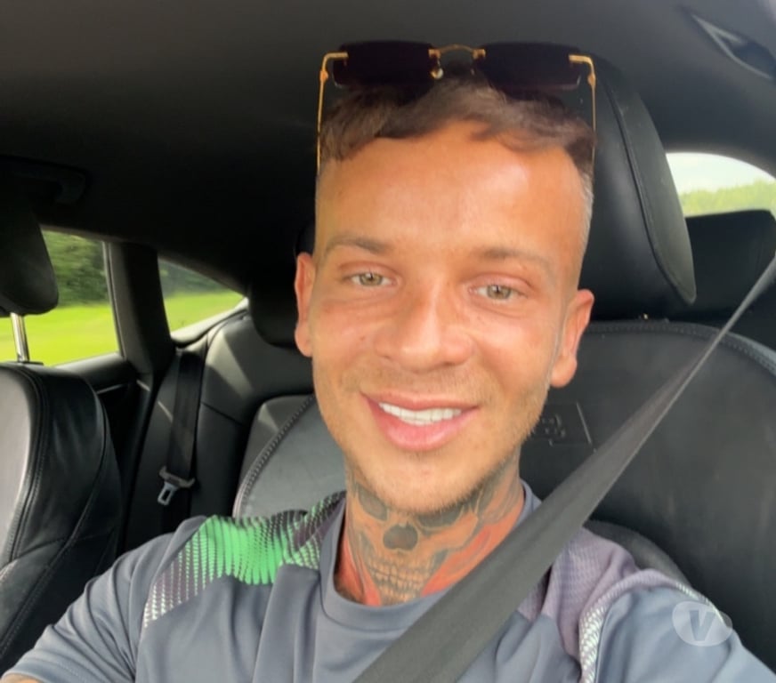  Gay massage Hertfordshire St. Albans - Photos for Professional lad here to serve you